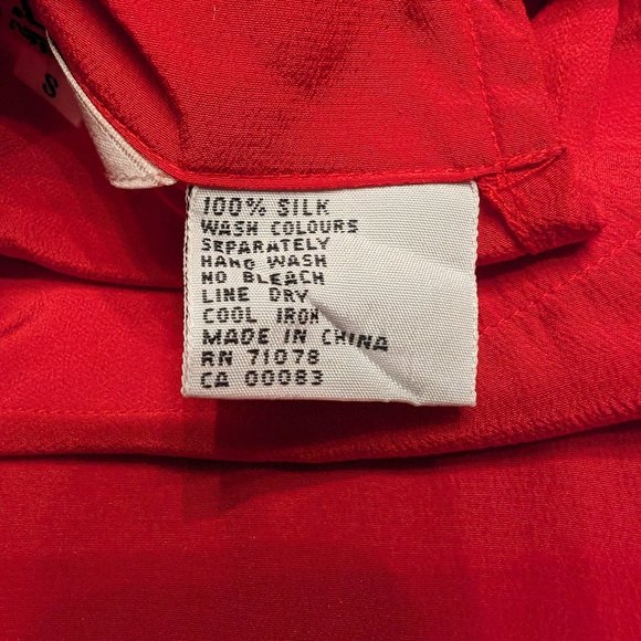 SOLD Vintage 100% Silk Top - Size S - Picture 3 of 6